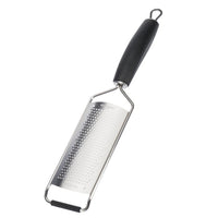 Westmark mikroteräraastin 32 cm, hieno terä, ergonominen kahva ja ripustuskoukku, tehokas ja kestävä raastin keittiöön.
