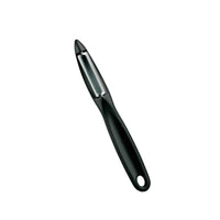 Victorinox Kuorija musta - Ergonominen yleiskuorija sahalaitaisella terällä. Musta kahva tarjoaa hyvän otteen keittiötyöskentelyyn.
