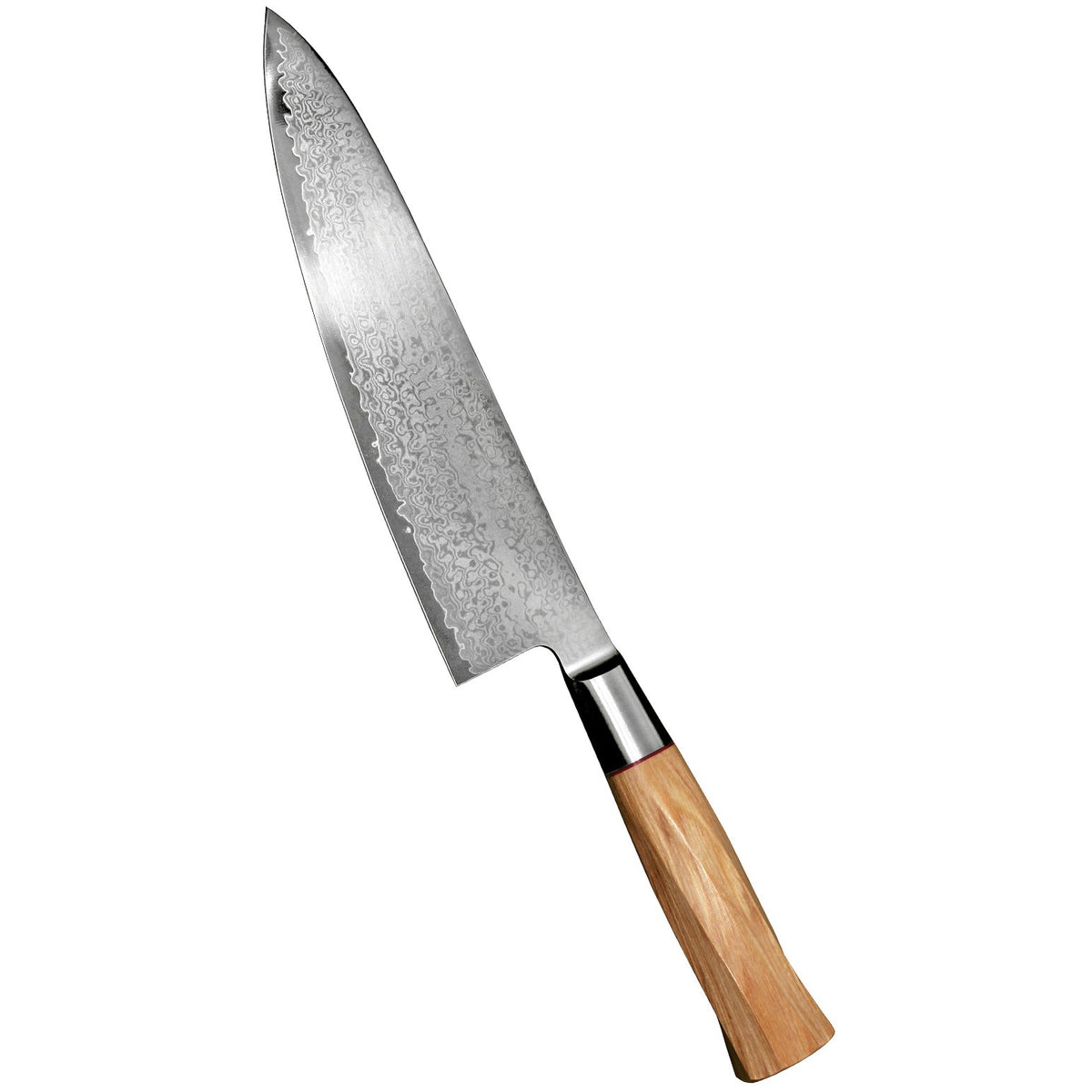 Kokkiveitsen leveällä terällä on helpponostaa pilkotut ainekset suoraan pataan tai pannulle.