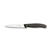 Victorinox sahalaitainen kuorimaveitsi 10 cm, musta polypropyleenikahva. Erinomainen veitsi koristeluun ja tarkkaan pilkkomiseen.