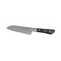 MAC Santoku veitsi ovaalihionta, 17 cm terä ja ergonominen kahva. Kevyt ja tarkka veitsi vihannesten ja lihan leikkaamiseen.