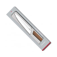 Victorinox Swiss Modern kokkiveitsi 22 cm lahjapakkauksessa, täydellinen lahja keittiöharrastajalle tai ammattilaiskokille.