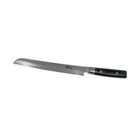 Yaxell Zen 23 cm sahalaitainen leipäveitsi, kevytrakenteinen ja tarkka damascus-terä leikkaa helposti kaikenlaiset leivät.