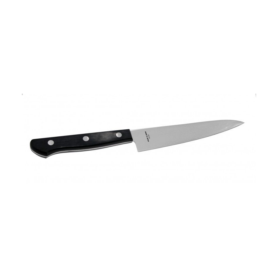 MAC Chef veitsi kevyt vihannesveitsi - 13.5 cm, Made in Japan. Kestävä ja tarkka veitsi keittiön pieniin leikkaustöihin.