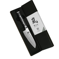 Yaxell Ran Minisantoku veitsi – Kevyt ja Terävä Santoku, tyylikkäässä lahjapakkauksessa, täydellinen lahja keittiöharrastajalle tai ammattilaiselle