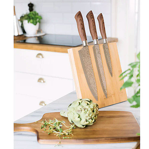 Akira Knivset, 3 delar